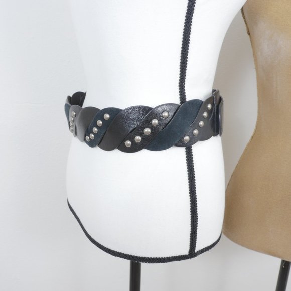 Black Leather Suede Silver Stud Metal Circle Buckle Y2K Rocker 80's Vintage Belt - Picture 2 of 9